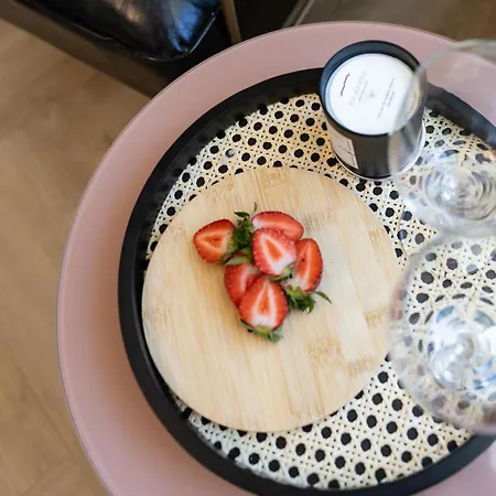 Apartamento Elegant Ada Johanna Apartment, Close To The Centre And