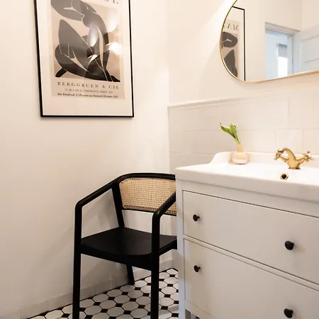 Elegant Ada Johanna Apartment, Close To The Centre And Pärnu